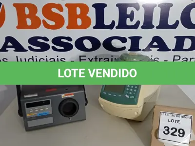 LOTE 329 - 01 CALIBRADOR INFRAVERMELHO PORTÁTIL FLUKE 9133-56 E 01 TERMOCICLADOR TERMO ELECTRON PX2. (NO ESTADO) ATENÇÃO! FAZER A VISITAÇÃO ANTES DE ARREMATAR, NÃO SABEMOS SE FUNCIONA. LEILÃO NÃO TEM GARANTIA E NEM DEVOLUÇÃO, SUJEITO A POSSÍVEIS AVARIAS VISÍVEIS/OCULTAS E/OU AUSÊNCIA DE COMPONENTES.