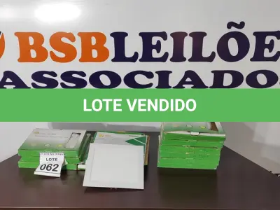 LOTE 062 - 11 LUMINÁRIAS PAINEL DE LED SOLAR. (NO ESTADO) ATENÇÃO! FAZER A VISITAÇÃO ANTES DE ARREMATAR, NÃO SABEMOS SE FUNCIONA, LEILÃO NÃO TEM GARANTIA E NEM DEVOLUÇÃO, SUJEITO A POSSÍVEIS AVARIAS VISÍVEIS/OCULTAS E/OU AUSÊNCIA DE COMPONENTES.