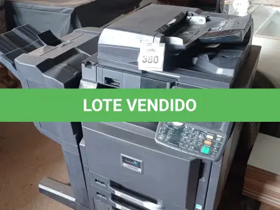 LOTE 380 - 01 COPIADORA TASKALFA 4501I MARCA KYOCERA. (NO ESTADO) ATENÇÃO! FAZER A VISITAÇÃO ANTES DE ARREMATAR, NÃO SABEMOS SE FUNCIONA. LEILÃO NÃO TEM GARANTIA E NEM DEVOLUÇÃO, SUJEITO A POSSÍVEIS AVARIAS VISÍVEIS/OCULTAS E/OU AUSÊNCIA DE COMPONENTES.