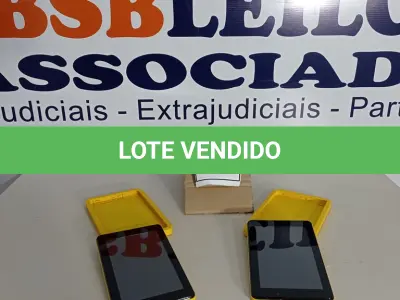 LOTE 302 - 02 TABLETS MARCA CCE. (NO ESTADO) ATENÇÃO! FAZER A VISITAÇÃO ANTES DE ARREMATAR, NÃO SABEMOS SE FUNCIONA, LEILÃO NÃO TEM GARANTIA E NEM DEVOLUÇÃO, SUJEITO A POSSÍVEIS AVARIAS VISÍVEIS/OCULTAS E/OU AUSÊNCIA DE COMPONENTES.