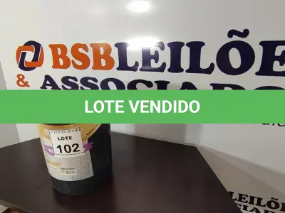 LOTE 102 - 01 LATA DE REVESTIMENTO ACRÍLICO 25L NA COR BRANCO NEVE. (NO ESTADO) ATENÇÃO! FAZER A VISITAÇÃO ANTES DE ARREMATAR, NÃO SABEMOS SE FUNCIONA, LEILÃO NÃO TEM GARANTIA E NEM DEVOLUÇÃO, SUJEITO A POSSÍVEIS AVARIAS VISÍVEIS/OCULTAS E/OU AUSÊNCIA DE COMPONENTES.