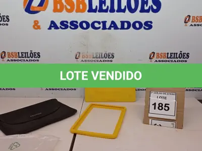 LOTE 185 - 01 TABLET SEM FONTE COM CASE MARCA POSITIVO. (NO ESTADO) ATENÇÃO! FAZER A VISITAÇÃO ANTES DE ARREMATAR, NÃO SABEMOS SE FUNCIONA, LEILÃO NÃO TEM GARANTIA E NEM DEVOLUÇÃO, SUJEITO A POSSÍVEIS AVARIAS VISÍVEIS/OCULTAS E/OU AUSÊNCIA DE COMPONENTES.