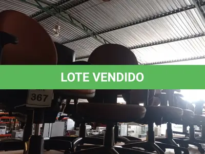 LOTE 367 - 06 CADEIRAS DE ESCRITÓRIO GIRATÓRIAS. (NO ESTADO) ATENÇÃO! FAZER A VISITAÇÃO ANTES DE ARREMATAR, NÃO SABEMOS SE FUNCIONA. LEILÃO NÃO TEM GARANTIA E NEM DEVOLUÇÃO, SUJEITO A POSSÍVEIS AVARIAS VISÍVEIS/OCULTAS E/OU AUSÊNCIA DE COMPONENTES.