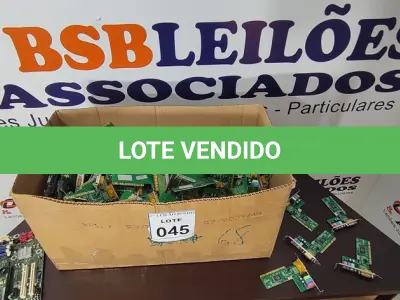 LOTE 045 - 01 LOTE COM GRANDE QUANTIDADE DE PLACAS DE REDE E PLACA MÃE. (NO ESTADO) ATENÇÃO! FAZER A VISITAÇÃO ANTES DE ARREMATAR, NÃO SABEMOS SE FUNCIONA, LEILÃO NÃO TEM GARANTIA E NEM DEVOLUÇÃO, SUJEITO A POSSÍVEIS AVARIAS VISÍVEIS/OCULTAS E/OU AUSÊNCIA DE COMPONENTES.