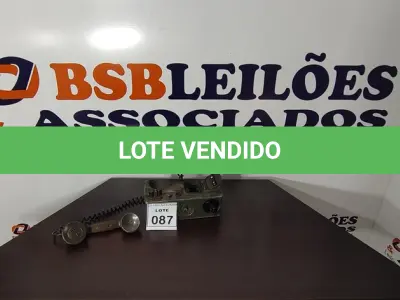LOTE 087 - 01 TELEFONE ANTIGO. (NO ESTADO) ATENÇÃO! FAZER A VISITAÇÃO ANTES DE ARREMATAR, NÃO SABEMOS SE FUNCIONA, LEILÃO NÃO TEM GARANTIA E NEM DEVOLUÇÃO, SUJEITO A POSSÍVEIS AVARIAS VISÍVEIS/OCULTAS E/OU AUSÊNCIA DE COMPONENTES.