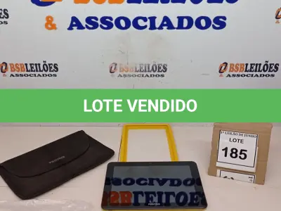 LOTE 185 - 01 TABLET SEM FONTE COM CASE MARCA POSITIVO. (NO ESTADO) ATENÇÃO! FAZER A VISITAÇÃO ANTES DE ARREMATAR, NÃO SABEMOS SE FUNCIONA, LEILÃO NÃO TEM GARANTIA E NEM DEVOLUÇÃO, SUJEITO A POSSÍVEIS AVARIAS VISÍVEIS/OCULTAS E/OU AUSÊNCIA DE COMPONENTES.