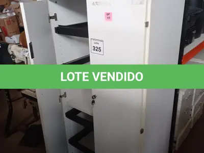 LOTE 325 - 01 ARMÁRIO ALTO PRA ESCRITÓRIO COM 02 PORTAS PARA PASTAS SUSPENSAS. (NO ESTADO) ATENÇÃO! FAZER A VISITAÇÃO ANTES DE ARREMATAR, NÃO SABEMOS SE FUNCIONA, LEILÃO NÃO TEM GARANTIA E NEM DEVOLUÇÃO, SUJEITO A POSSÍVEIS AVARIAS VISÍVEIS/OCULTAS E/OU AUSÊNCIA DE COMPONENTES.