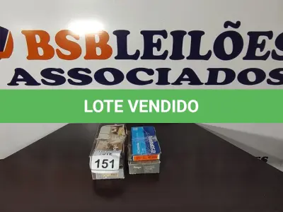 LOTE 151 - 04 FECHADURAS DIVERSAS. (NO ESTADO) ATENÇÃO! FAZER A VISITAÇÃO ANTES DE ARREMATAR, NÃO SABEMOS SE FUNCIONA, LEILÃO NÃO TEM GARANTIA E NEM DEVOLUÇÃO, SUJEITO A POSSÍVEIS AVARIAS VISÍVEIS/OCULTAS E/OU AUSÊNCIA DE COMPONENTES.