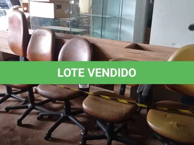 LOTE 373 - 06 CADEIRAS PARA ESCRITÓRIO GIRATÓRIAS. (NO ESTADO) ATENÇÃO! FAZER A VISITAÇÃO ANTES DE ARREMATAR, NÃO SABEMOS SE FUNCIONA. LEILÃO NÃO TEM GARANTIA E NEM DEVOLUÇÃO, SUJEITO A POSSÍVEIS AVARIAS VISÍVEIS/OCULTAS E/OU AUSÊNCIA DE COMPONENTES.