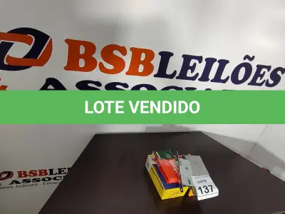 LOTE 137 - 05 FECHADURAS DIVERSAS. (NO ESTADO) ATENÇÃO! FAZER A VISITAÇÃO ANTES DE ARREMATAR, NÃO SABEMOS SE FUNCIONA, LEILÃO NÃO TEM GARANTIA E NEM DEVOLUÇÃO, SUJEITO A POSSÍVEIS AVARIAS VISÍVEIS/OCULTAS E/OU AUSÊNCIA DE COMPONENTES.