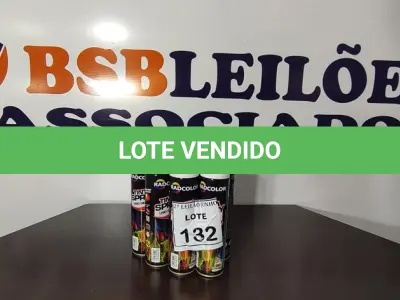 LOTE 132 - 10 TINTAS SPRAY NA COR BRANCO FOSCO. (NO ESTADO) ATENÇÃO! FAZER A VISITAÇÃO ANTES DE ARREMATAR, NÃO SABEMOS SE FUNCIONA, LEILÃO NÃO TEM GARANTIA E NEM DEVOLUÇÃO, SUJEITO A POSSÍVEIS AVARIAS VISÍVEIS/OCULTAS E/OU AUSÊNCIA DE COMPONENTES.