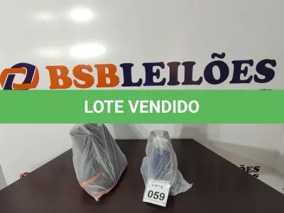 LOTE 059 - 02 PARES DE BOTAS DE BORRACHA NUMERAÇÕES 33 E 35 NAS CORES AZUL E PRETO. (NO ESTADO) ATENÇÃO! FAZER A VISITAÇÃO ANTES DE ARREMATAR, NÃO SABEMOS SE FUNCIONA, LEILÃO NÃO TEM GARANTIA E NEM DEVOLUÇÃO, SUJEITO A POSSÍVEIS AVARIAS VISÍVEIS/OCULTAS E/OU AUSÊNCIA DE COMPONENTES.