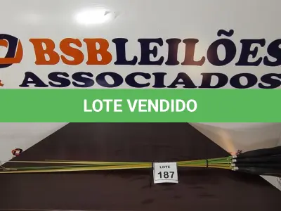 LOTE 187 - 10 VARAS DE FIBRA. (NO ESTADO) ATENÇÃO! FAZER A VISITAÇÃO ANTES DE ARREMATAR, NÃO SABEMOS SE FUNCIONA, LEILÃO NÃO TEM GARANTIA E NEM DEVOLUÇÃO, SUJEITO A POSSÍVEIS AVARIAS VISÍVEIS/OCULTAS E/OU AUSÊNCIA DE COMPONENTES.
