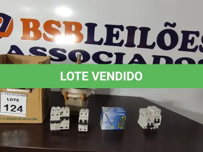LOTE 124 - 01 LOTE COM DISJUNTORES TAMANHOS DIVERSOS. (NO ESTADO) ATENÇÃO! FAZER A VISITAÇÃO ANTES DE ARREMATAR, NÃO SABEMOS SE FUNCIONA, LEILÃO NÃO TEM GARANTIA E NEM DEVOLUÇÃO, SUJEITO A POSSÍVEIS AVARIAS VISÍVEIS/OCULTAS E/OU AUSÊNCIA DE COMPONENTES.