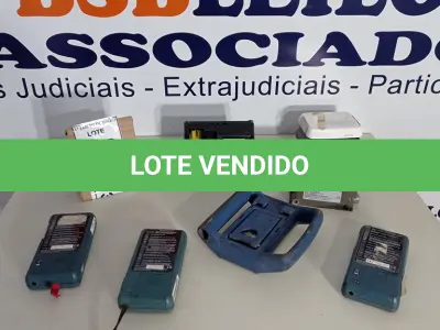 LOTE 332 - 03 ANEMÔMETROS AV6, 01 MEDIDOR DE OXIGÊNIO, 01 AGITADOR MAGNÉTICO E 01 MEDIDOR DE EQUIPAMENTOS DE AR CONDICIONADO. (NO ESTADO) ATENÇÃO! FAZER A VISITAÇÃO ANTES DE ARREMATAR, NÃO SABEMOS SE FUNCIONA. LEILÃO NÃO TEM GARANTIA E NEM DEVOLUÇÃO, SUJEITO A POSSÍVEIS AVARIAS VISÍVEIS/OCULTAS E/OU AUSÊNCIA DE COMPONENTES.