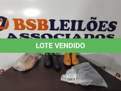 LOTE 083 - 04 PARES DE BOTAS DE COURO SINTÉTICO NUMERAÇÕES 35 E 38. (NO ESTADO) ATENÇÃO! FAZER A VISITAÇÃO ANTES DE ARREMATAR, NÃO SABEMOS SE FUNCIONA, LEILÃO NÃO TEM GARANTIA E NEM DEVOLUÇÃO, SUJEITO A POSSÍVEIS AVARIAS VISÍVEIS/OCULTAS E/OU AUSÊNCIA DE COMPONENTES.