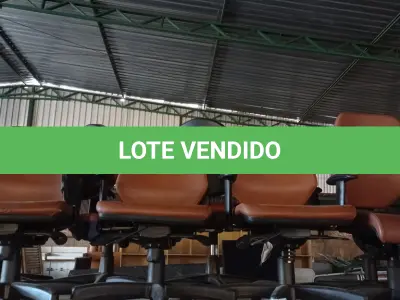 LOTE 348 - 06 CADEIRAS DE ESCRITÓRIO GIRATÓRIAS COM PÉS FIXOS. (NO ESTADO) ATENÇÃO! FAZER A VISITAÇÃO ANTES DE ARREMATAR, NÃO SABEMOS SE FUNCIONA. LEILÃO NÃO TEM GARANTIA E NEM DEVOLUÇÃO, SUJEITO A POSSÍVEIS AVARIAS VISÍVEIS/OCULTAS E/OU AUSÊNCIA DE COMPONENTES.