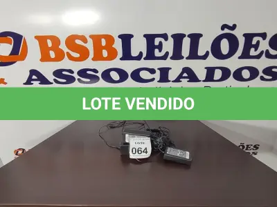 LOTE 064 - 05 FONTES PARA NOTEBOOKS VOLTAGENS DIVERSAS. (NO ESTADO) ATENÇÃO! FAZER A VISITAÇÃO ANTES DE ARREMATAR, NÃO SABEMOS SE FUNCIONA, LEILÃO NÃO TEM GARANTIA E NEM DEVOLUÇÃO, SUJEITO A POSSÍVEIS AVARIAS VISÍVEIS/OCULTAS E/OU AUSÊNCIA DE COMPONENTES.