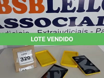 LOTE 320 - 02 TABLETS MARCA CCE. (NO ESTADO) ATENÇÃO! FAZER A VISITAÇÃO ANTES DE ARREMATAR, NÃO SABEMOS SE FUNCIONA, LEILÃO NÃO TEM GARANTIA E NEM DEVOLUÇÃO, SUJEITO A POSSÍVEIS AVARIAS VISÍVEIS/OCULTAS E/OU AUSÊNCIA DE COMPONENTES.