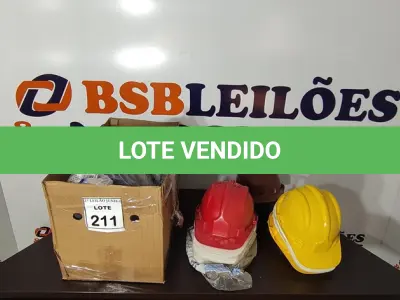 LOTE 211 - 01 LOTE COM DIVERSOS CAPACETES DE PROTEÇÃO E ACESSÓRIOS. (NO ESTADO) ATENÇÃO! FAZER A VISITAÇÃO ANTES DE ARREMATAR, NÃO SABEMOS SE FUNCIONA, LEILÃO NÃO TEM GARANTIA E NEM DEVOLUÇÃO, SUJEITO A POSSÍVEIS AVARIAS VISÍVEIS/OCULTAS E/OU AUSÊNCIA DE COMPONENTES.