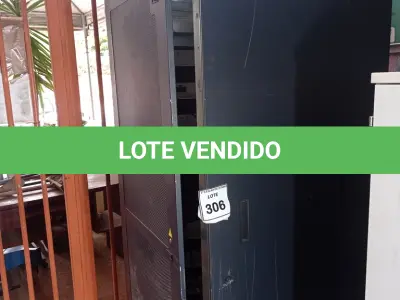 LOTE 306 - 01 RACK DE FERRO. (NO ESTADO) ATENÇÃO! FAZER A VISITAÇÃO ANTES DE ARREMATAR, NÃO SABEMOS SE FUNCIONA, LEILÃO NÃO TEM GARANTIA E NEM DEVOLUÇÃO, SUJEITO A POSSÍVEIS AVARIAS VISÍVEIS/OCULTAS E/OU AUSÊNCIA DE COMPONENTES.