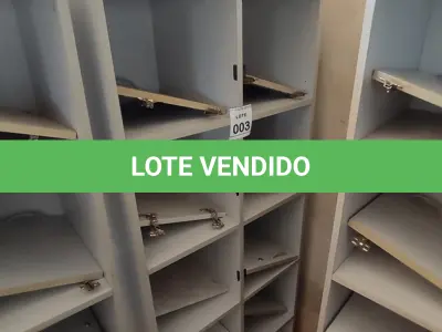 LOTE 003 - 01 ARMÁRIO ALTO PARA ESCRITÓRIO COM 10 PORTAS. (NO ESTADO) ATENÇÃO! FAZER A VISITAÇÃO ANTES DE ARREMATAR, NÃO SABEMOS SE FUNCIONA, LEILÃO NÃO TEM GARANTIA E NEM DEVOLUÇÃO, SUJEITO A POSSÍVEIS AVARIAS VISÍVEIS/OCULTAS E/OU AUSÊNCIA DE COMPONENTES.
