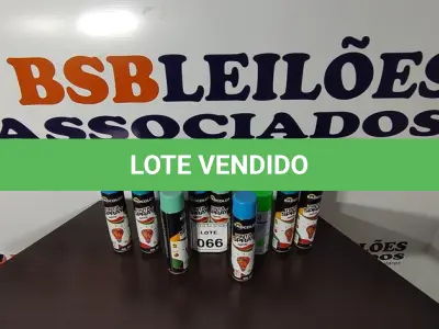 LOTE 066 - 10 TINTAS SPRAY DE CORES DIVERSAS. (NO ESTADO) ATENÇÃO! FAZER A VISITAÇÃO ANTES DE ARREMATAR, NÃO SABEMOS SE FUNCIONA, LEILÃO NÃO TEM GARANTIA E NEM DEVOLUÇÃO, SUJEITO A POSSÍVEIS AVARIAS VISÍVEIS/OCULTAS E/OU AUSÊNCIA DE COMPONENTES.