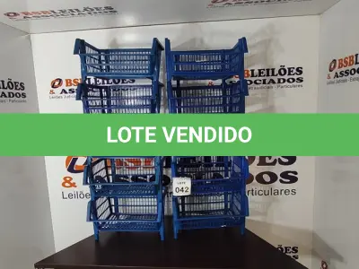 LOTE 042 - 10 CESTAS ORGANIZADORAS NA COR AZUL. (NO ESTADO) ATENÇÃO! FAZER A VISITAÇÃO ANTES DE ARREMATAR, NÃO SABEMOS SE FUNCIONA, LEILÃO NÃO TEM GARANTIA E NEM DEVOLUÇÃO, SUJEITO A POSSÍVEIS AVARIAS VISÍVEIS/OCULTAS E/OU AUSÊNCIA DE COMPONENTES.