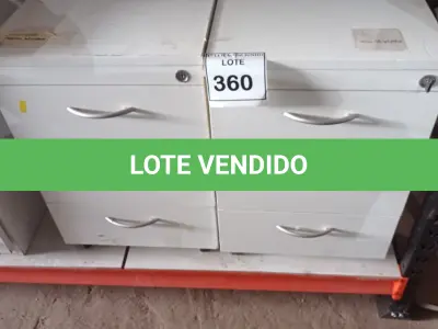 LOTE 360 - 02 GAVETEIROS COM 03 GAVETAS CADA. (NO ESTADO) ATENÇÃO! FAZER A VISITAÇÃO ANTES DE ARREMATAR, NÃO SABEMOS SE FUNCIONA. LEILÃO NÃO TEM GARANTIA E NEM DEVOLUÇÃO, SUJEITO A POSSÍVEIS AVARIAS VISÍVEIS/OCULTAS E/OU AUSÊNCIA DE COMPONENTES.