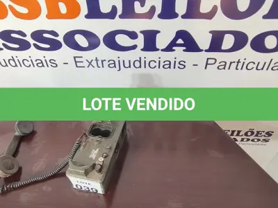 LOTE 039 - 01 TELEFONE ANTIGO. (NO ESTADO) ATENÇÃO! FAZER A VISITAÇÃO ANTES DE ARREMATAR, NÃO SABEMOS SE FUNCIONA, LEILÃO NÃO TEM GARANTIA E NEM DEVOLUÇÃO, SUJEITO A POSSÍVEIS AVARIAS VISÍVEIS/OCULTAS E/OU AUSÊNCIA DE COMPONENTES.