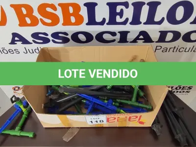 LOTE 118 - 01 LOTE COM VÁRIOS MICROS ASPERSORES E FIXADORES. (NO ESTADO) ATENÇÃO! FAZER A VISITAÇÃO ANTES DE ARREMATAR, NÃO SABEMOS SE FUNCIONA, LEILÃO NÃO TEM GARANTIA E NEM DEVOLUÇÃO, SUJEITO A POSSÍVEIS AVARIAS VISÍVEIS/OCULTAS E/OU AUSÊNCIA DE COMPONENTES.