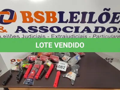 LOTE 082 - 01 LOTE COM VÁRIOS ROLOS DE PINTURA DE TAMANHOS DIVERSOS, 01 PASSADOR DE FIO E 01 ALICATE UNIVERSAL. (NO ESTADO) ATENÇÃO! FAZER A VISITAÇÃO ANTES DE ARREMATAR, NÃO SABEMOS SE FUNCIONA, LEILÃO NÃO TEM GARANTIA E NEM DEVOLUÇÃO, SUJEITO A POSSÍVEIS AVARIAS VISÍVEIS/OCULTAS E/OU AUSÊNCIA DE COMPONENTES.