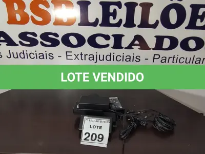 LOTE 209 - 05 FONTES PARA NOTEBOOKS VOLTAGENS DIVERSAS. (NO ESTADO) ATENÇÃO! FAZER A VISITAÇÃO ANTES DE ARREMATAR, NÃO SABEMOS SE FUNCIONA, LEILÃO NÃO TEM GARANTIA E NEM DEVOLUÇÃO, SUJEITO A POSSÍVEIS AVARIAS VISÍVEIS/OCULTAS E/OU AUSÊNCIA DE COMPONENTES.