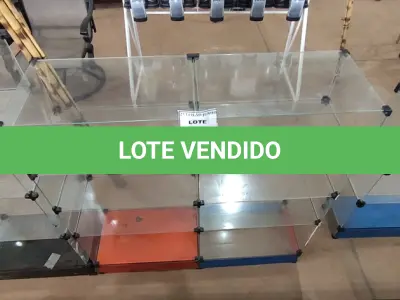 LOTE 040 - 01 VITRINE EXPOSITORA DE VIDRO. (NO ESTADO) ATENÇÃO! FAZER A VISITAÇÃO ANTES DE ARREMATAR, NÃO SABEMOS SE FUNCIONA, LEILÃO NÃO TEM GARANTIA E NEM DEVOLUÇÃO, SUJEITO A POSSÍVEIS AVARIAS VISÍVEIS/OCULTAS E/OU AUSÊNCIA DE COMPONENTES.