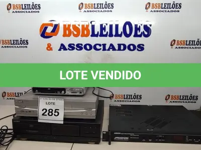 LOTE 285 - 02 APARELHOS DE DVD MARCAS DIVERSAS 01 TOCA CD MARCA SONNY E 01 MODULADOR DE VIDEO E ÁUDIO. (NO ESTADO) ATENÇÃO! FAZER A VISITAÇÃO ANTES DE ARREMATAR, NÃO SABEMOS SE FUNCIONA, LEILÃO NÃO TEM GARANTIA E NEM DEVOLUÇÃO, SUJEITO A POSSÍVEIS AVARIAS VISÍVEIS/OCULTAS E/OU AUSÊNCIA DE COMPONENTES.