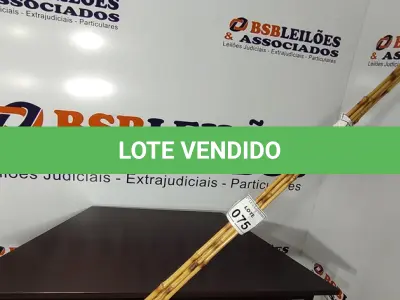 LOTE 075 - 05 VARAS DE BAMBU. (NO ESTADO) ATENÇÃO! FAZER A VISITAÇÃO ANTES DE ARREMATAR, NÃO SABEMOS SE FUNCIONA, LEILÃO NÃO TEM GARANTIA E NEM DEVOLUÇÃO, SUJEITO A POSSÍVEIS AVARIAS VISÍVEIS/OCULTAS E/OU AUSÊNCIA DE COMPONENTES.
