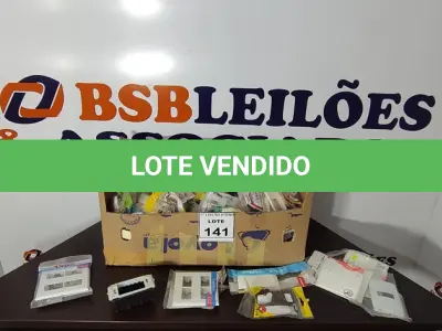LOTE 141 - 01 LOTE DE ACABAMENTOS ELÉTRICOS VARIADOS. (NO ESTADO) ATENÇÃO! FAZER A VISITAÇÃO ANTES DE ARREMATAR, NÃO SABEMOS SE FUNCIONA, LEILÃO NÃO TEM GARANTIA E NEM DEVOLUÇÃO, SUJEITO A POSSÍVEIS AVARIAS VISÍVEIS/OCULTAS E/OU AUSÊNCIA DE COMPONENTES.