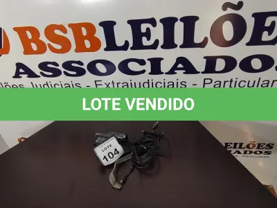 LOTE 104 - 05 FONTES PARA NOTEBOOKS VOLTAGENS DIVERSAS. (NO ESTADO) ATENÇÃO! FAZER A VISITAÇÃO ANTES DE ARREMATAR, NÃO SABEMOS SE FUNCIONA, LEILÃO NÃO TEM GARANTIA E NEM DEVOLUÇÃO, SUJEITO A POSSÍVEIS AVARIAS VISÍVEIS/OCULTAS E/OU AUSÊNCIA DE COMPONENTES.