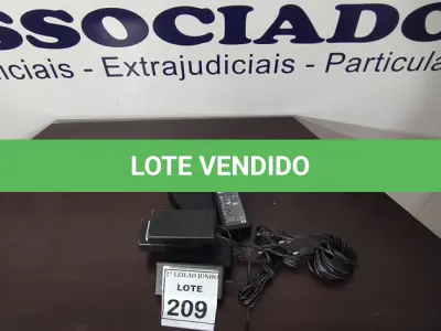 LOTE 209 - 05 FONTES PARA NOTEBOOKS VOLTAGENS DIVERSAS. (NO ESTADO) ATENÇÃO! FAZER A VISITAÇÃO ANTES DE ARREMATAR, NÃO SABEMOS SE FUNCIONA, LEILÃO NÃO TEM GARANTIA E NEM DEVOLUÇÃO, SUJEITO A POSSÍVEIS AVARIAS VISÍVEIS/OCULTAS E/OU AUSÊNCIA DE COMPONENTES.
