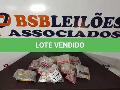 LOTE 177 - 01 LOTE COM GRANDE QUANTIDADE DE PARAFUSOS AUTOBROCANTES E ACESSÓRIOS DIVERSOS. (NO ESTADO) ATENÇÃO! FAZER A VISITAÇÃO ANTES DE ARREMATAR, NÃO SABEMOS SE FUNCIONA, LEILÃO NÃO TEM GARANTIA E NEM DEVOLUÇÃO, SUJEITO A POSSÍVEIS AVARIAS VISÍVEIS/OCULTAS E/OU AUSÊNCIA DE COMPONENTES.