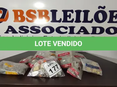 LOTE 177 - 01 LOTE COM GRANDE QUANTIDADE DE PARAFUSOS AUTOBROCANTES E ACESSÓRIOS DIVERSOS. (NO ESTADO) ATENÇÃO! FAZER A VISITAÇÃO ANTES DE ARREMATAR, NÃO SABEMOS SE FUNCIONA, LEILÃO NÃO TEM GARANTIA E NEM DEVOLUÇÃO, SUJEITO A POSSÍVEIS AVARIAS VISÍVEIS/OCULTAS E/OU AUSÊNCIA DE COMPONENTES.