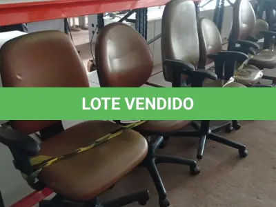 LOTE 368 - 06 CADEIRAS DE ESCRITÓRIO GIRATÓRIAS. (NO ESTADO) ATENÇÃO! FAZER A VISITAÇÃO ANTES DE ARREMATAR, NÃO SABEMOS SE FUNCIONA. LEILÃO NÃO TEM GARANTIA E NEM DEVOLUÇÃO, SUJEITO A POSSÍVEIS AVARIAS VISÍVEIS/OCULTAS E/OU AUSÊNCIA DE COMPONENTES.
