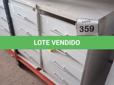 LOTE 359 - 02 GAVETEIROS COM 04 GAVETAS CADA. (NO ESTADO) ATENÇÃO! FAZER A VISITAÇÃO ANTES DE ARREMATAR, NÃO SABEMOS SE FUNCIONA. LEILÃO NÃO TEM GARANTIA E NEM DEVOLUÇÃO, SUJEITO A POSSÍVEIS AVARIAS VISÍVEIS/OCULTAS E/OU AUSÊNCIA DE COMPONENTES.