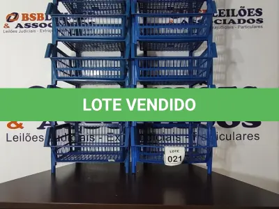 LOTE 021 - 10 CESTAS ORGANIZADORAS NA COR AZUL. (NO ESTADO) ATENÇÃO! FAZER A VISITAÇÃO ANTES DE ARREMATAR, NÃO SABEMOS SE FUNCIONA, LEILÃO NÃO TEM GARANTIA E NEM DEVOLUÇÃO, SUJEITO A POSSÍVEIS AVARIAS VISÍVEIS/OCULTAS E/OU AUSÊNCIA DE COMPONENTES.