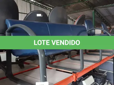 LOTE 323 - 01 LONGARINA 03 LUGARES. (NO ESTADO) ATENÇÃO! FAZER A VISITAÇÃO ANTES DE ARREMATAR, NÃO SABEMOS SE FUNCIONA, LEILÃO NÃO TEM GARANTIA E NEM DEVOLUÇÃO, SUJEITO A POSSÍVEIS AVARIAS VISÍVEIS/OCULTAS E/OU AUSÊNCIA DE COMPONENTES.