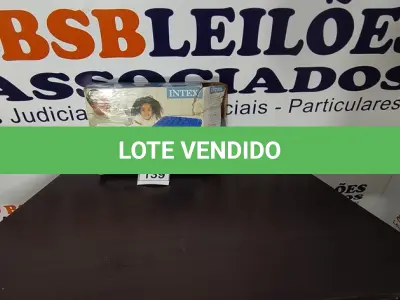 LOTE 139 - 01 COLCHÃO INFLÁVEL DE CASAL. (NO ESTADO) ATENÇÃO! FAZER A VISITAÇÃO ANTES DE ARREMATAR, NÃO SABEMOS SE FUNCIONA, LEILÃO NÃO TEM GARANTIA E NEM DEVOLUÇÃO, SUJEITO A POSSÍVEIS AVARIAS VISÍVEIS/OCULTAS E/OU AUSÊNCIA DE COMPONENTES.