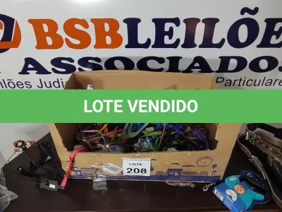LOTE 208 - 01 LOTE COM DIVERSAS COLEIRAS PARA PET E 03 GUIAS. (NO ESTADO) ATENÇÃO! FAZER A VISITAÇÃO ANTES DE ARREMATAR, NÃO SABEMOS SE FUNCIONA, LEILÃO NÃO TEM GARANTIA E NEM DEVOLUÇÃO, SUJEITO A POSSÍVEIS AVARIAS VISÍVEIS/OCULTAS E/OU AUSÊNCIA DE COMPONENTES. (NO ESTADO) ATENÇÃO! FAZER A VISITAÇÃO ANTES DE ARREMATAR, NÃO SABEMOS SE FUNCIONA, LEILÃO NÃO TEM GARANTIA E NEM DEVOLUÇÃO, SUJEITO A POSSÍVEIS AVARIAS VISÍVEIS/OCULTAS E/OU AUSÊNCIA DE COMPONENTES.