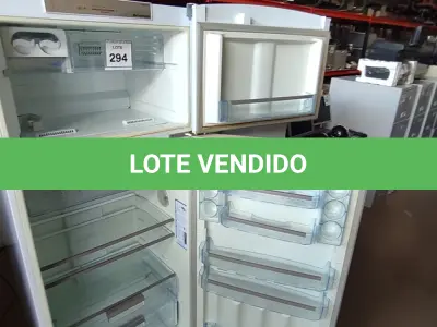 LOTE 294 - 01 GELADEIRA 220V FROST FREE CONTINENTAL. (NO ESTADO) ATENÇÃO! FAZER A VISITAÇÃO ANTES DE ARREMATAR, NÃO SABEMOS SE FUNCIONA, LEILÃO NÃO TEM GARANTIA E NEM DEVOLUÇÃO, SUJEITO A POSSÍVEIS AVARIAS VISÍVEIS/OCULTAS E/OU AUSÊNCIA DE COMPONENTES.