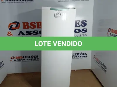 LOTE 301 - 01 GELADEIRA 220V CONSUL. (NO ESTADO) ATENÇÃO! FAZER A VISITAÇÃO ANTES DE ARREMATAR, NÃO SABEMOS SE FUNCIONA, LEILÃO NÃO TEM GARANTIA E NEM DEVOLUÇÃO, SUJEITO A POSSÍVEIS AVARIAS VISÍVEIS/OCULTAS E/OU AUSÊNCIA DE COMPONENTES.