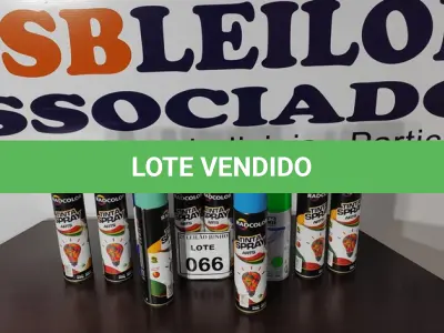 LOTE 066 - 10 TINTAS SPRAY DE CORES DIVERSAS. (NO ESTADO) ATENÇÃO! FAZER A VISITAÇÃO ANTES DE ARREMATAR, NÃO SABEMOS SE FUNCIONA, LEILÃO NÃO TEM GARANTIA E NEM DEVOLUÇÃO, SUJEITO A POSSÍVEIS AVARIAS VISÍVEIS/OCULTAS E/OU AUSÊNCIA DE COMPONENTES.